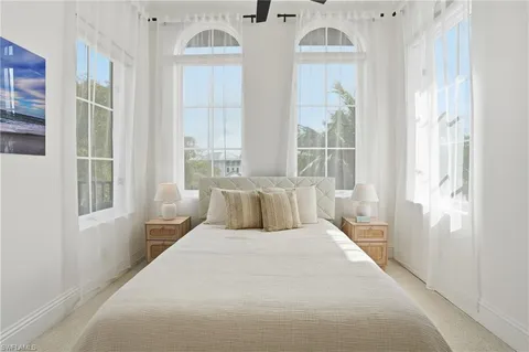 $2,495,000 | 1008 7th Street South, Unit B1, Naples, FL 34102