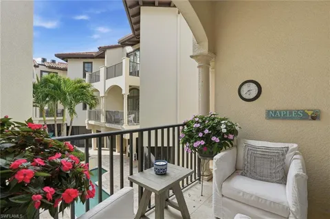 $2,495,000 | 1008 7th Street South, Unit B1, Naples, FL 34102