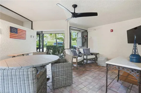 $2,495,000 | 1008 7th Street South, Unit B1, Naples, FL 34102