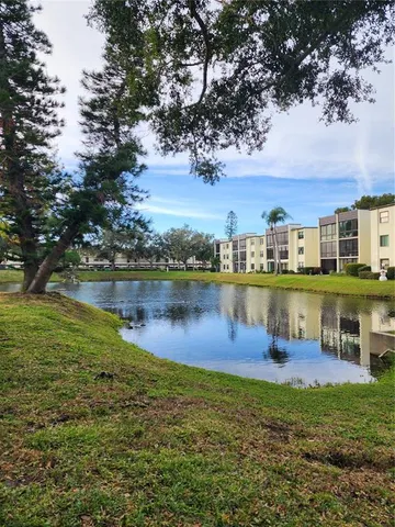 $135,000 | 14130 Rosemary Lane, Unit 6107, Largo, FL 33774