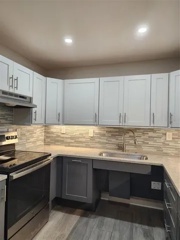 $135,000 | 14130 Rosemary Lane, Unit 6107, Largo, FL 33774