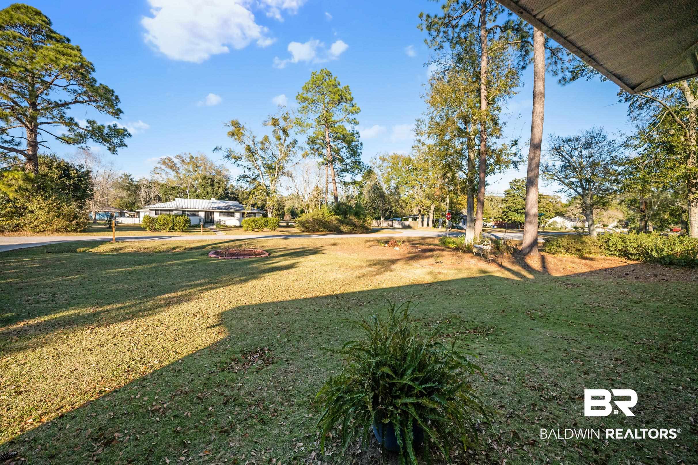 401 West Myrtle Avenue Foley, AL 36535 - Photo 2 of 39 View of grassy yard