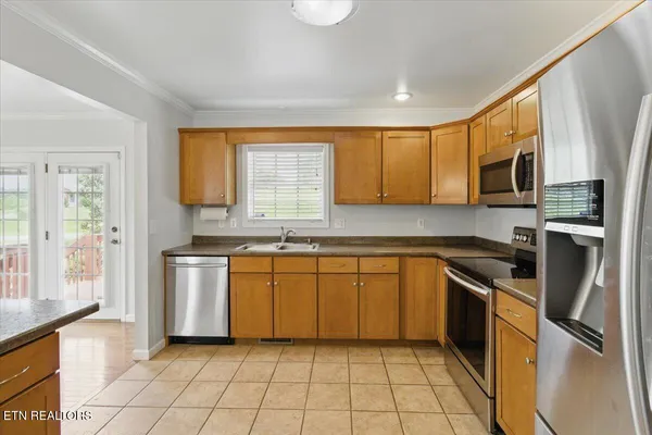 $334,900 | 262 Cresent Street, Harrogate, TN 37752
