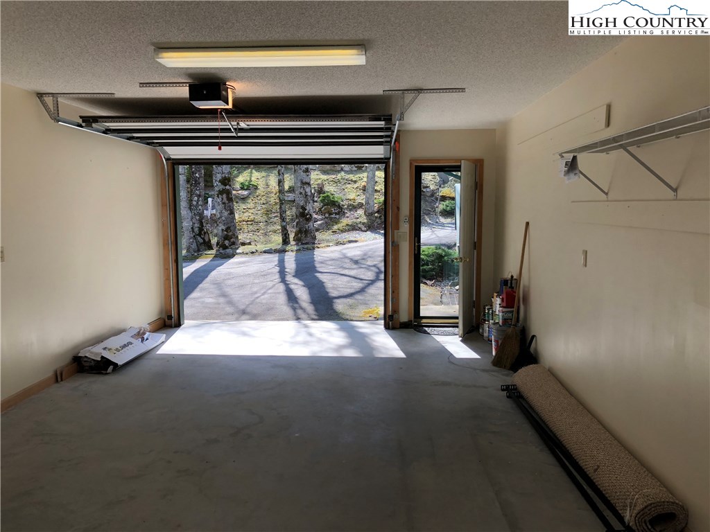 218 Spring Branch Road Beech Mountain, NC 28604 - Photo 28 of 30 Gallery Image 28