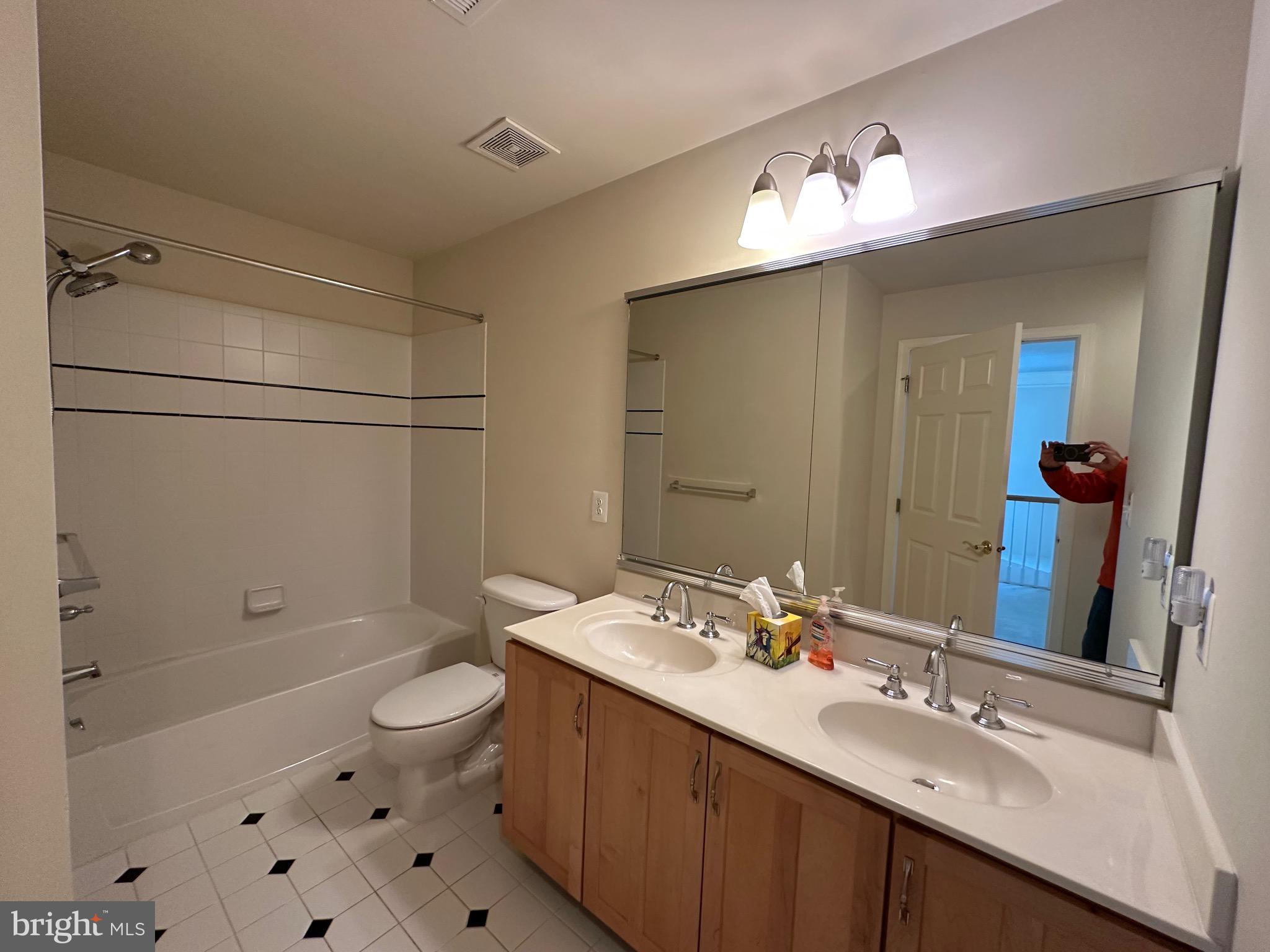 19901 Naples Lakes Terrace Ashburn, VA 20147 - Photo 22 of 34