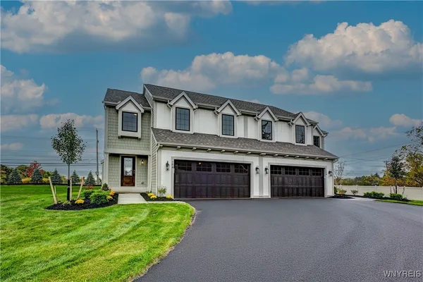 $598,000 | 16 A Stonham Way, Unit 201, Amherst, NY 14221