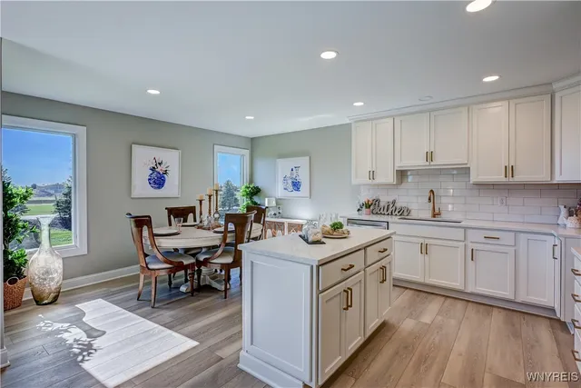 $598,000 | 16 A Stonham Way, Amherst, NY 14221