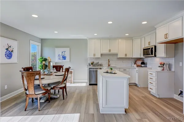 $598,000 | 16 A Stonham Way, Unit 201, Amherst, NY 14221