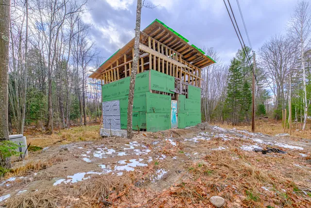 $69,000 | 49 Pomeroy Hill Road, Livermore Falls, ME 04254