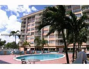 $1,850 | 16740 Northeast 9th Avenue, Unit 608, North Miami Beach, FL 33162