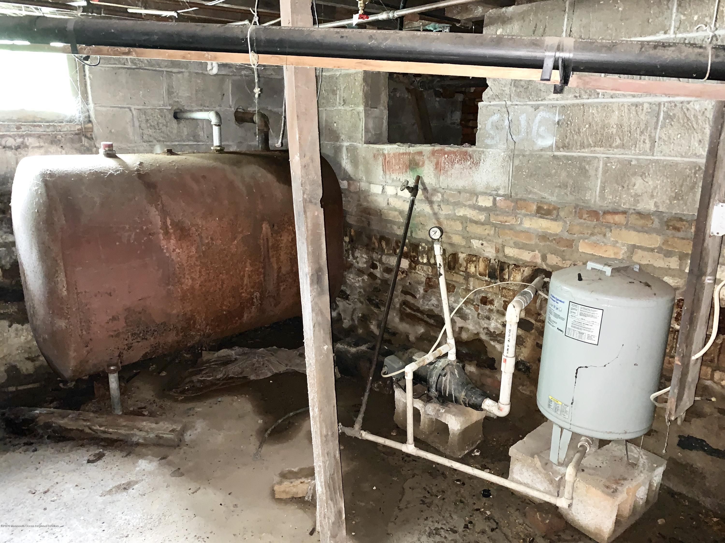 1 Herbertsville Road Howell, NJ 07731 - Photo 19 of 26 Oil Heat