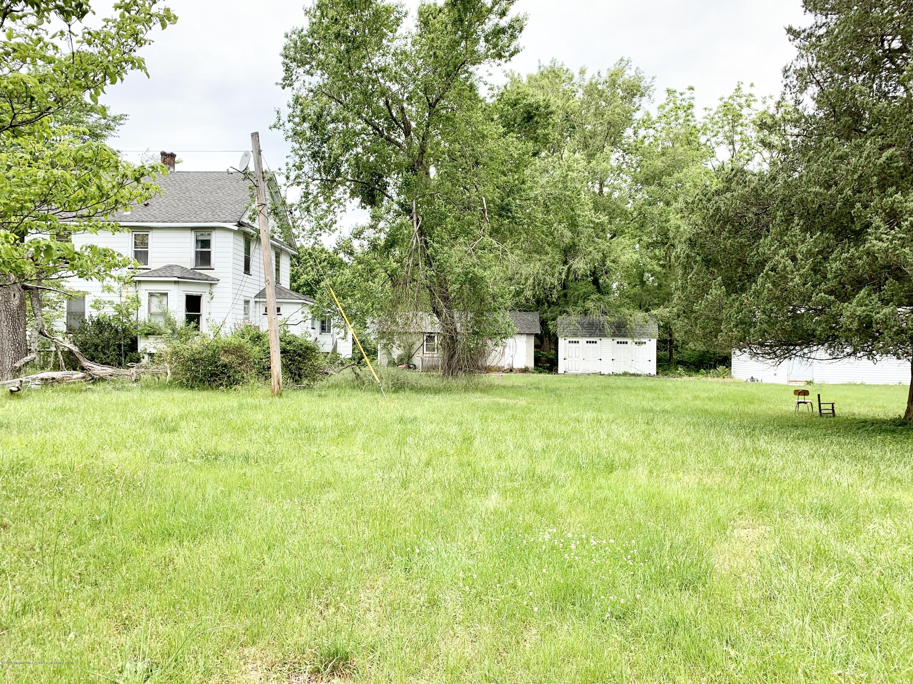 1 Herbertsville Road Howell, NJ 07731 - Photo 23 of 26 Side View