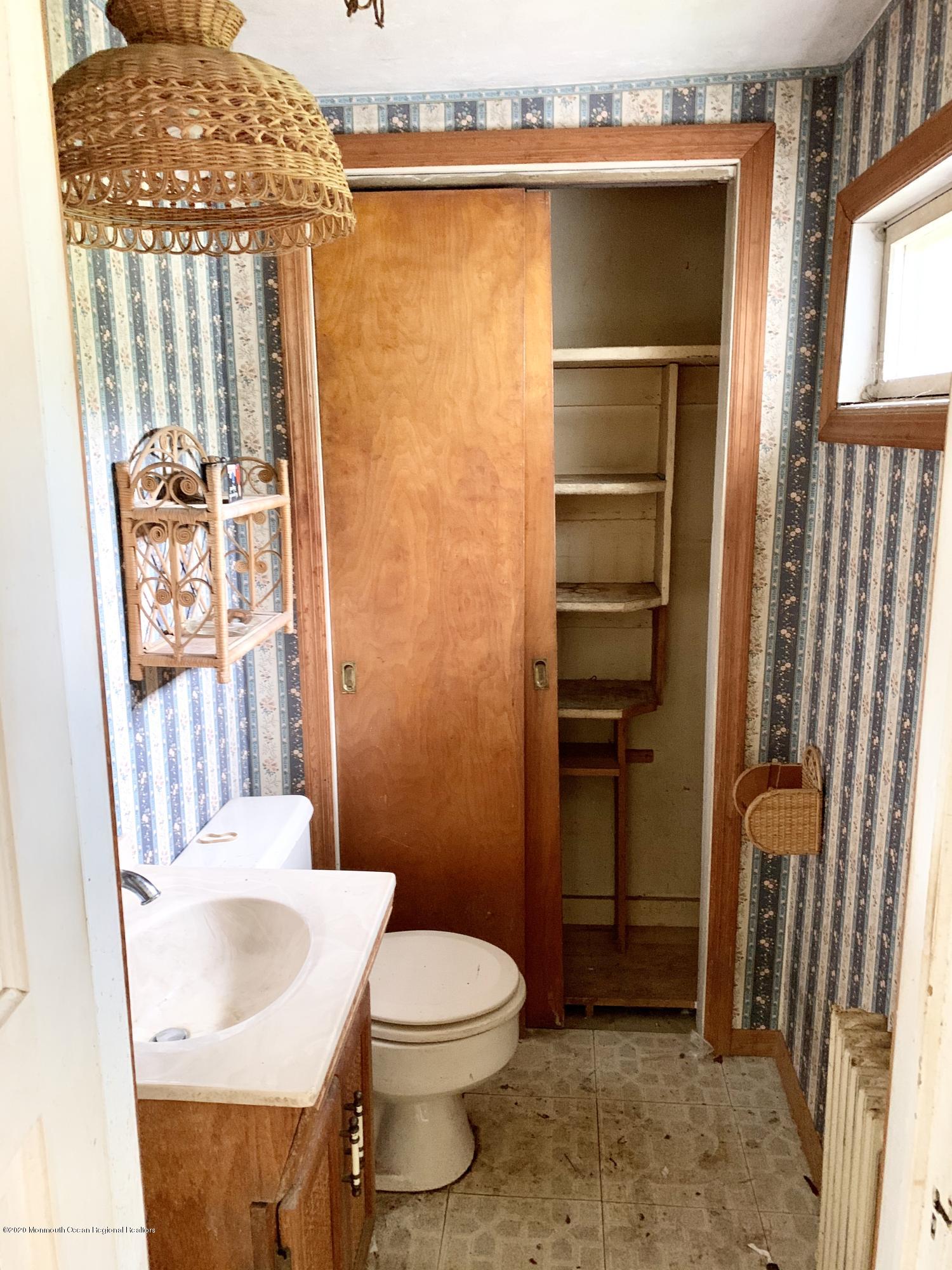 1 Herbertsville Road Howell, NJ 07731 - Photo 8 of 26 Bathroom downstairs