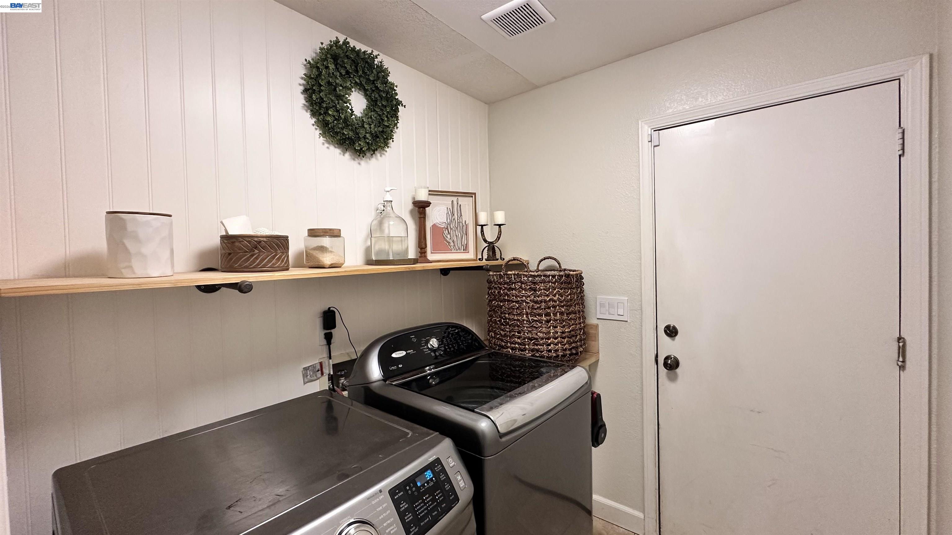 502 Chablis Way Manteca, CA 95337 - Photo 5 of 7