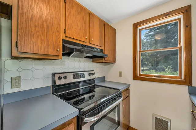 $299,000 | 44 Noyes Road, Tilton, NH 03276