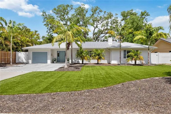 $1,895,000 | 1865 Orchid Street, Sarasota, FL 34239