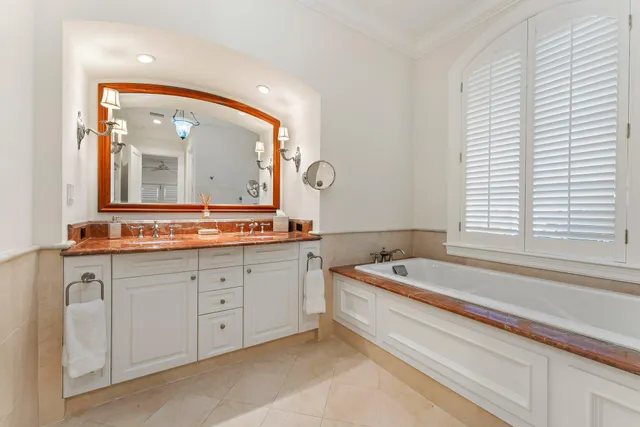 $3,595,000 | 611 White Pelican Way, Jupiter, FL 33477