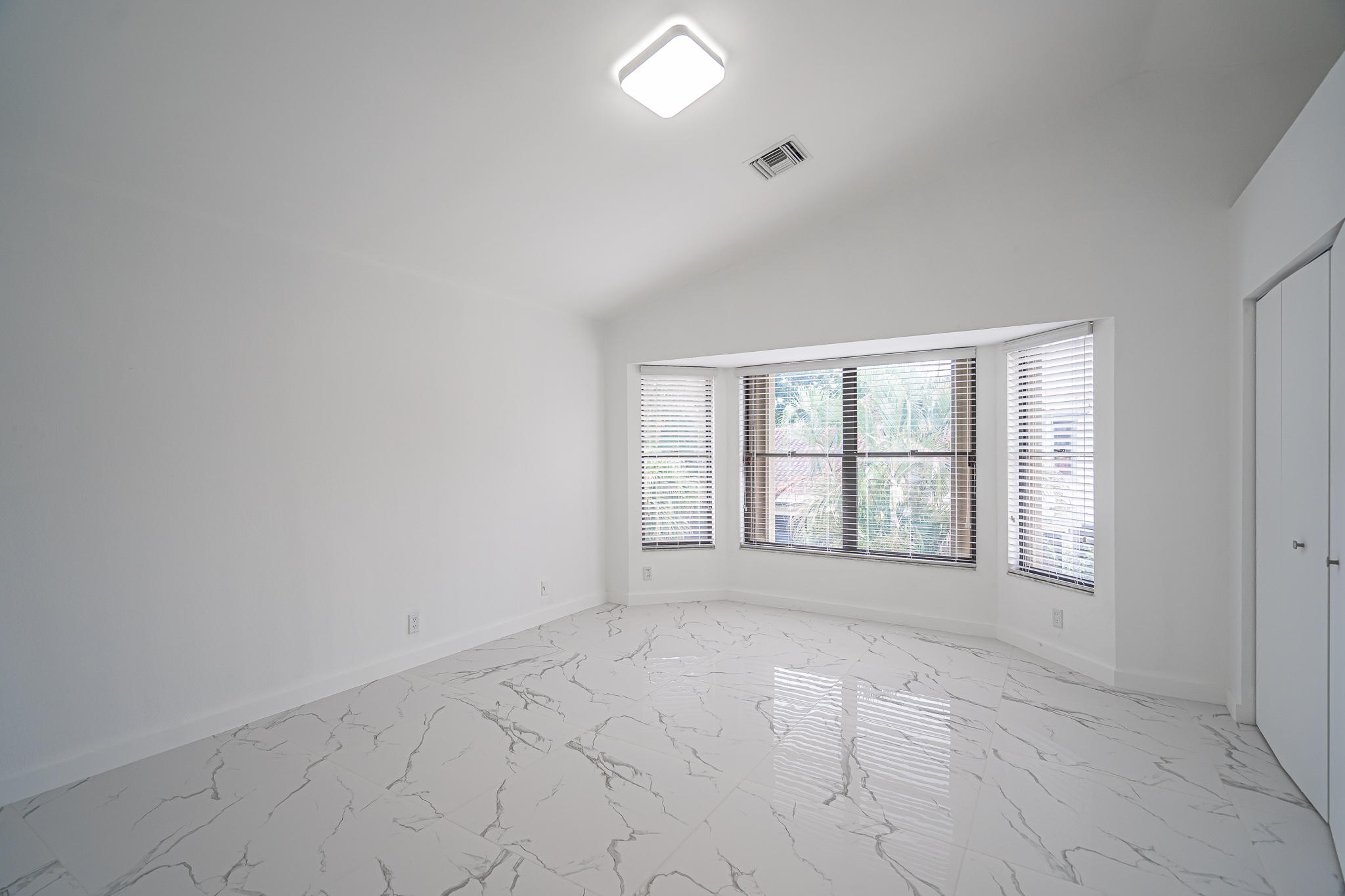 5536 Eton Court Boca Raton, FL 33486 - Photo 14 of 22 DSC09170