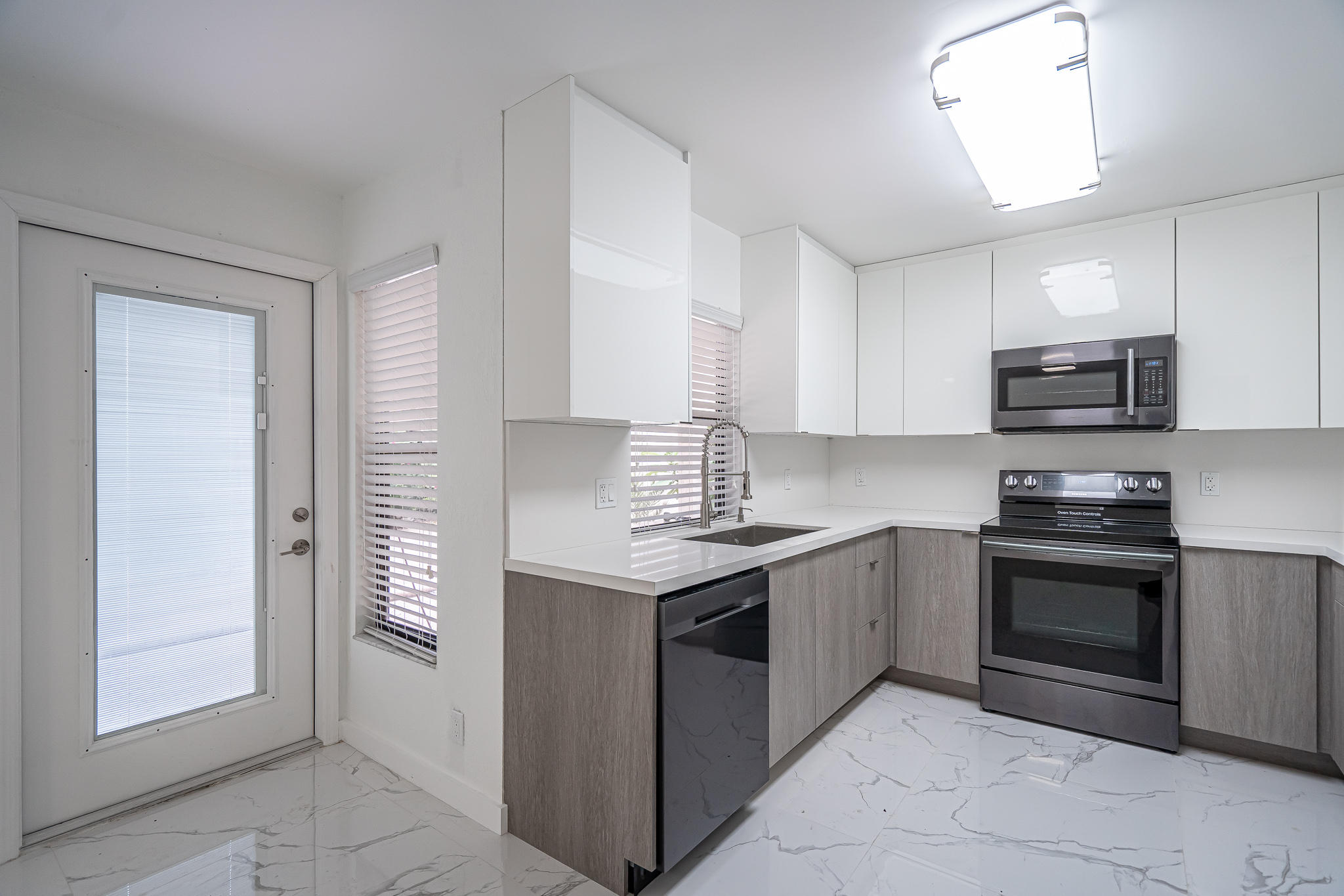 5536 Eton Court Boca Raton, FL 33486 - Photo 6 of 22 DSC09130