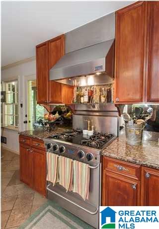 2736 Cherokee Road Mountain Brook, AL 35216 - Photo 11 of 32