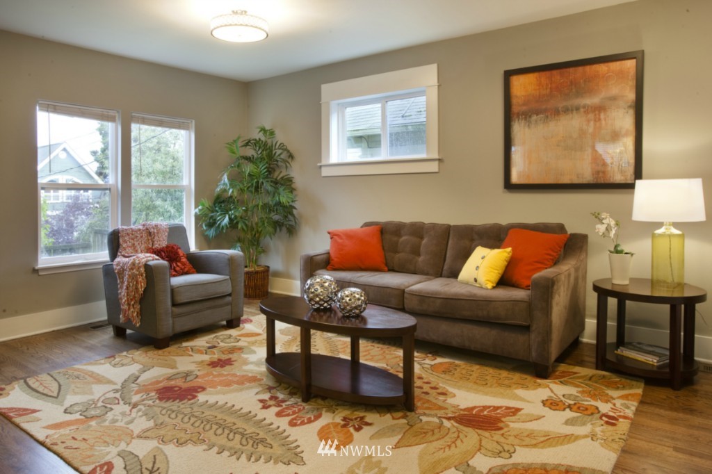 716 North 78th Street Seattle, WA 98103 - Photo 5 of 19