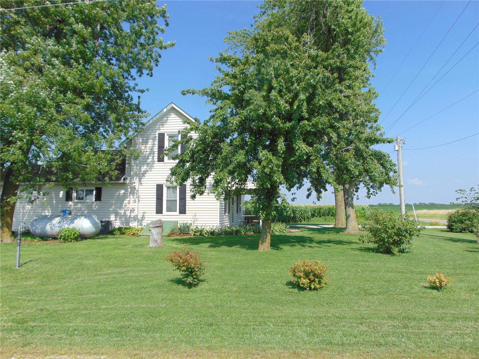 5008 Piasa Road Brighton, IL 62012 - Photo 5 of 29 Gallery Image 5