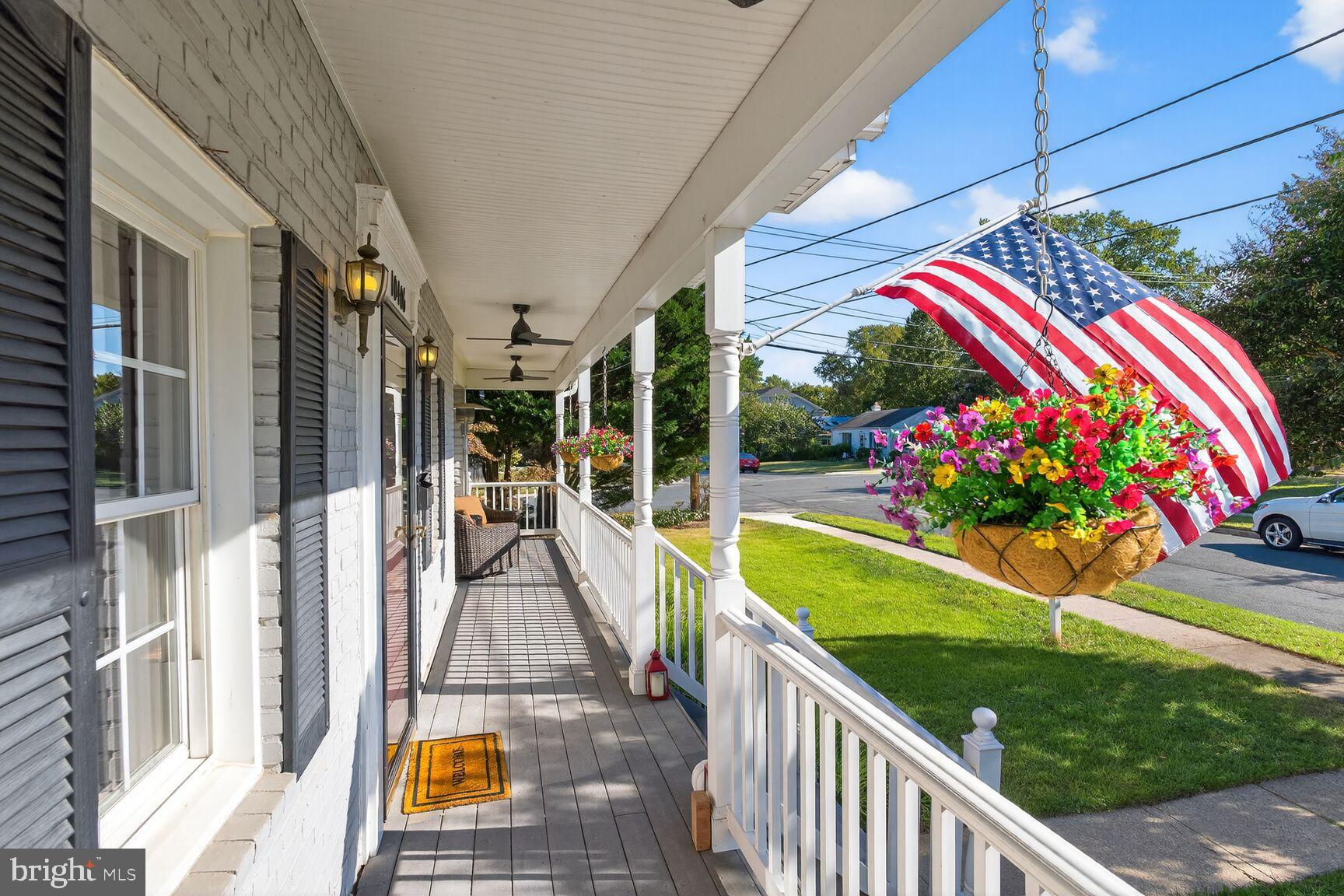 10406 Ewell Avenue Kensington, MD 20895 - Photo 11 of 42 a view of swimming pool with a porch
