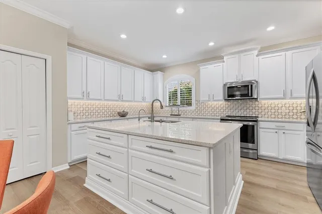 $749,000 | 6175 Palomino Circle, Bradenton, FL 34201