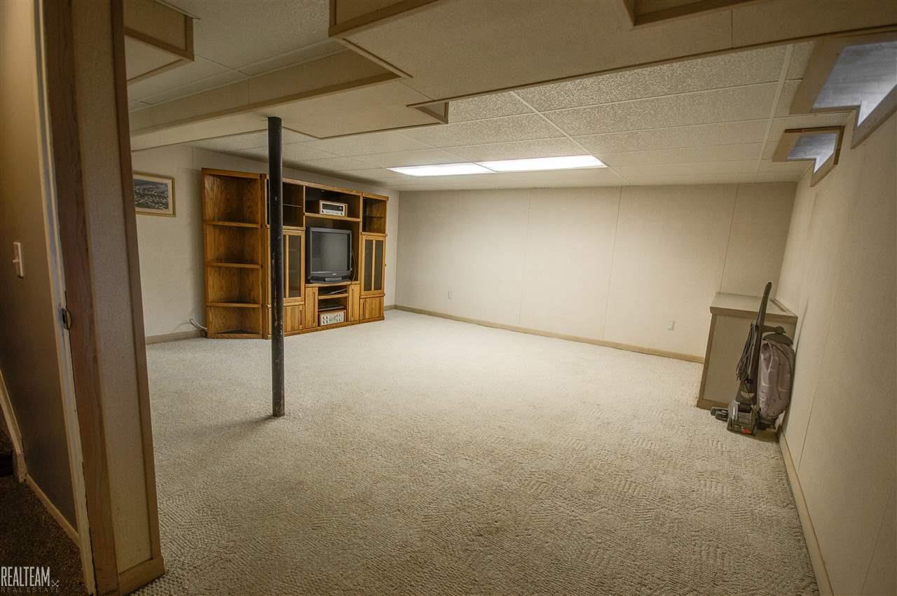 2388 Cumberland Road Rochester Hills, MI 48307 - Photo 26 of 36