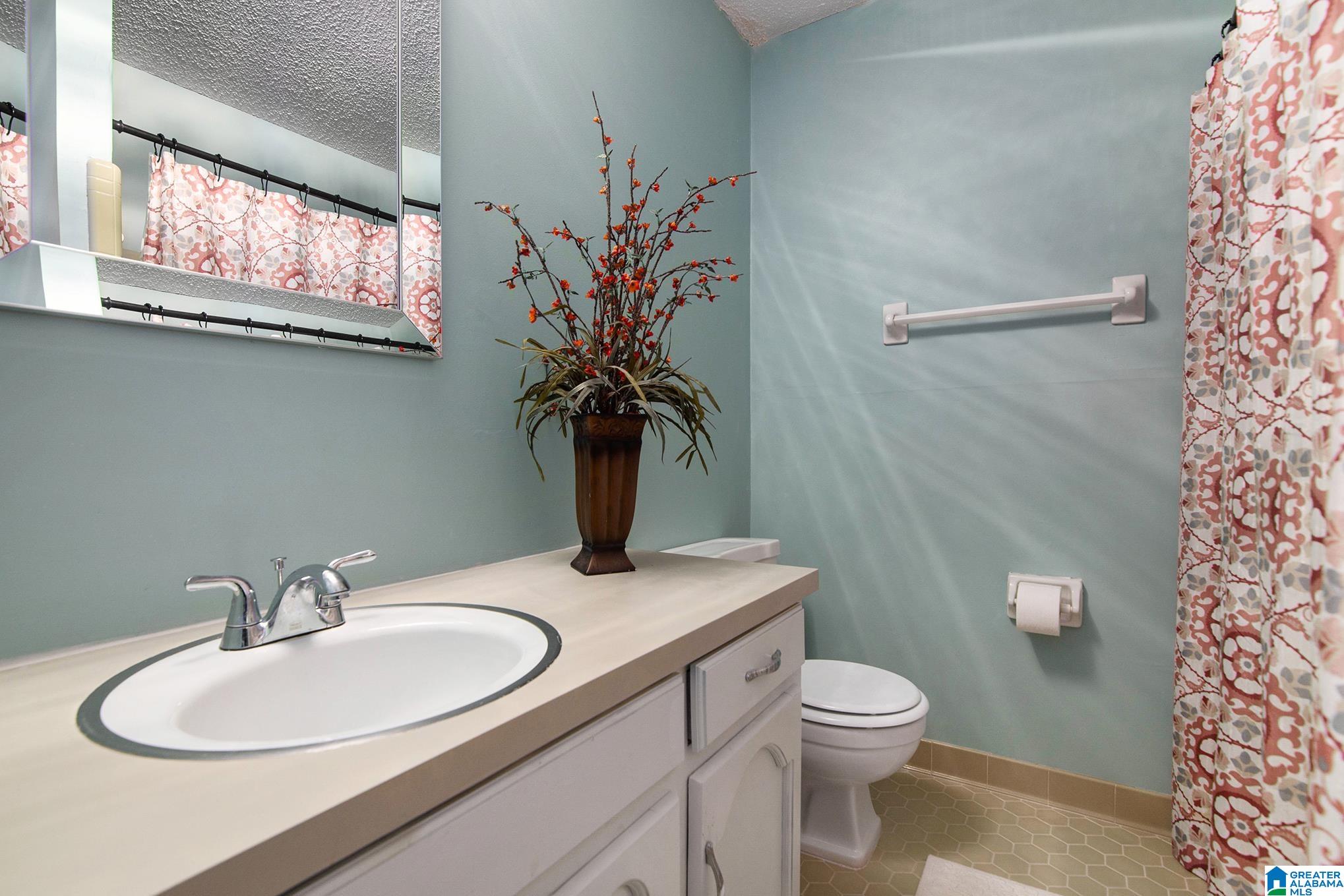 1805 Indian Hills Road Pelham, AL 35124 - Photo 25 of 31