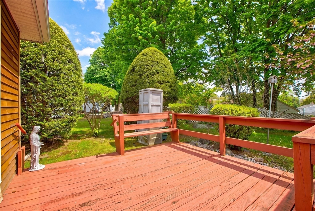 18 Williams Road Lynnfield, MA 01940 - Photo 29 of 40