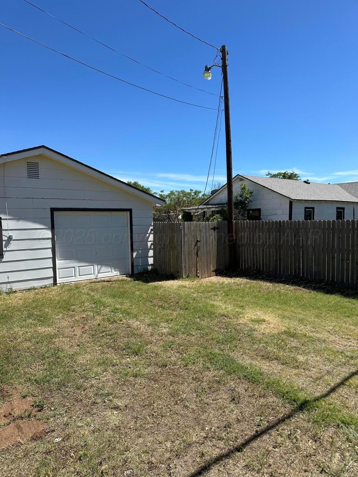 501 South Ridgeland Avenue Fritch, TX 79036 - Photo 16 of 16 IMG_0756