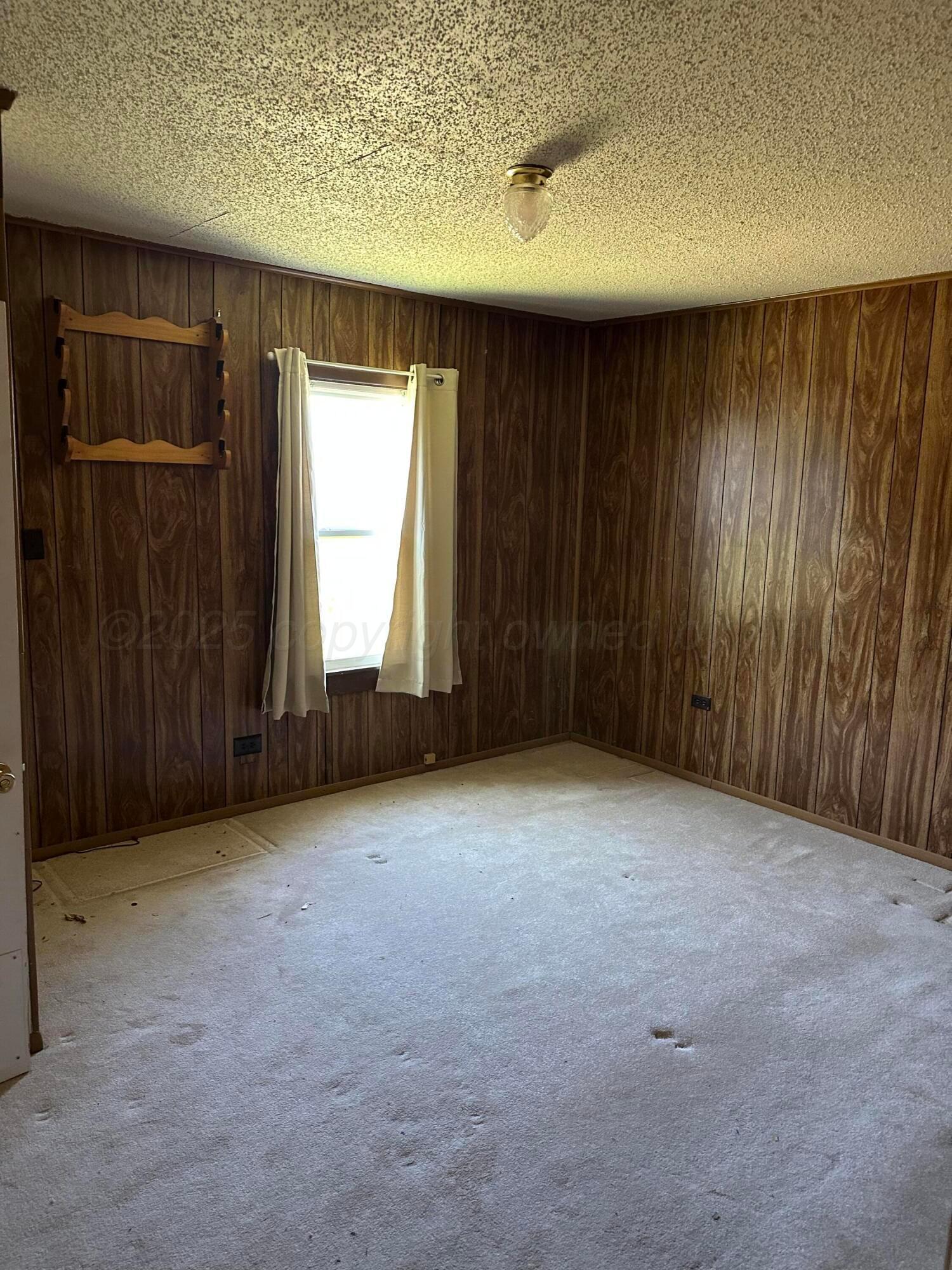 501 South Ridgeland Avenue Fritch, TX 79036 - Photo 8 of 16 IMG_0748