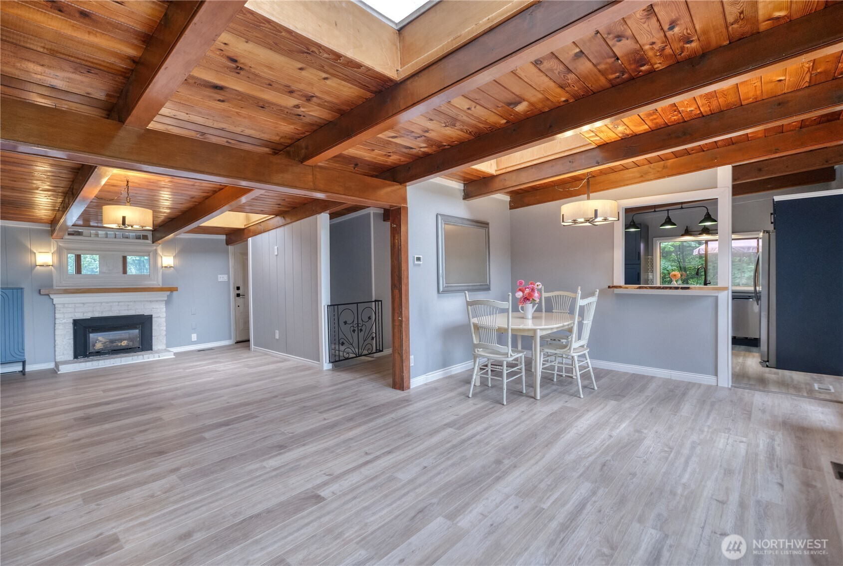 1788 Cliff Road Point Roberts, WA 98281 - Photo 7 of 40 Gallery Image 7
