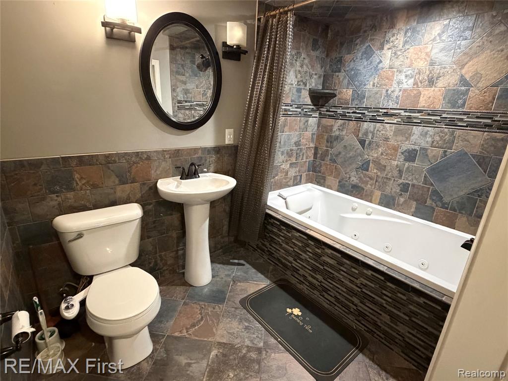 2830 Hessel Avenue Rochester Hills, MI 48307 - Photo 20 of 27
