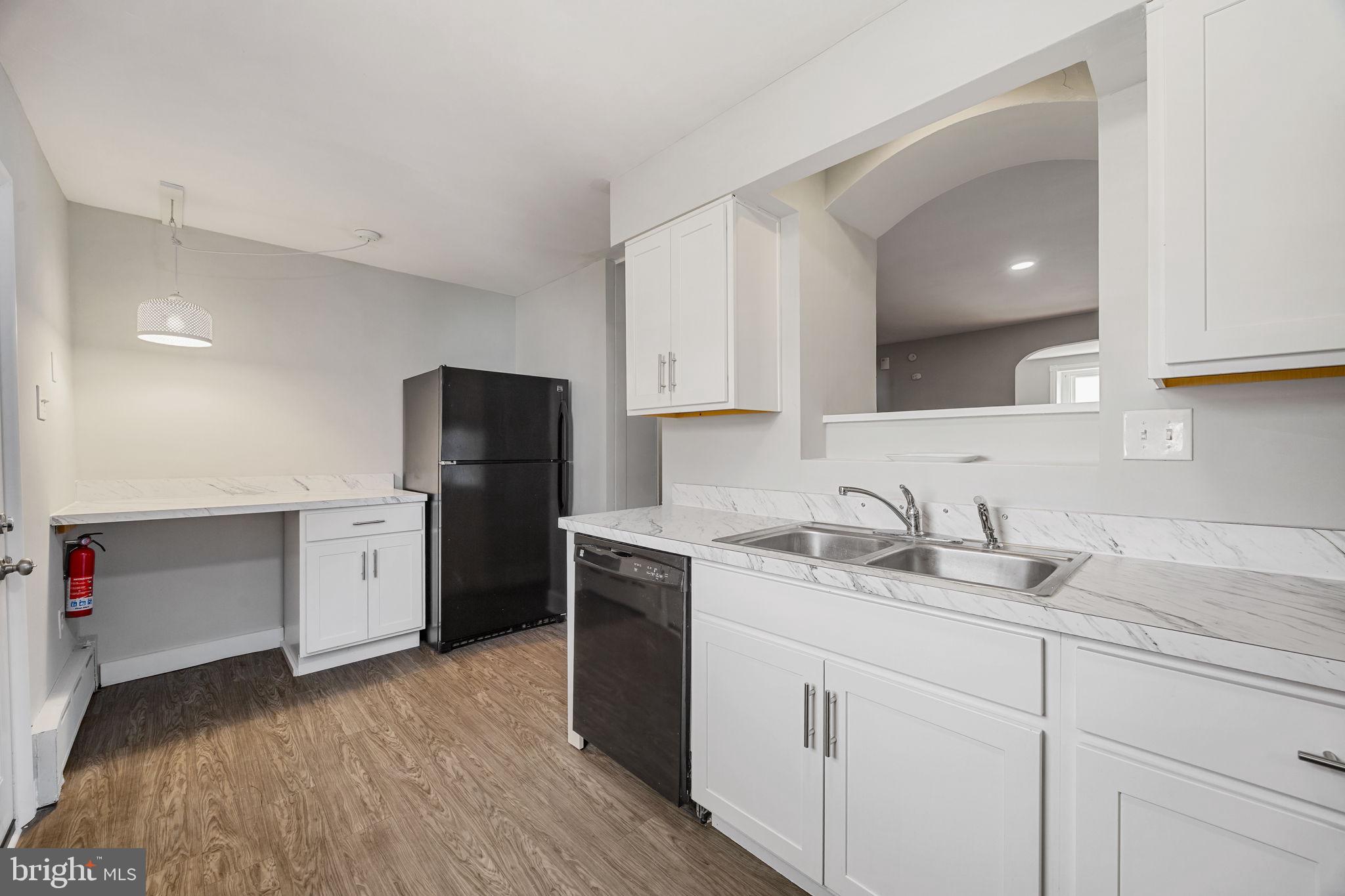 213 Dawson Street Philadelphia, PA 19128 - Photo 9 of 26
