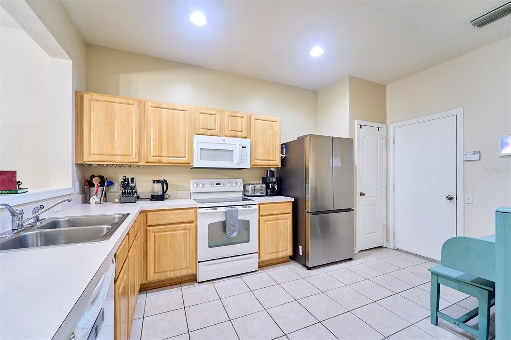 5014 Pond Ridge Drive Riverview, FL 33578 - Photo 7 of 43