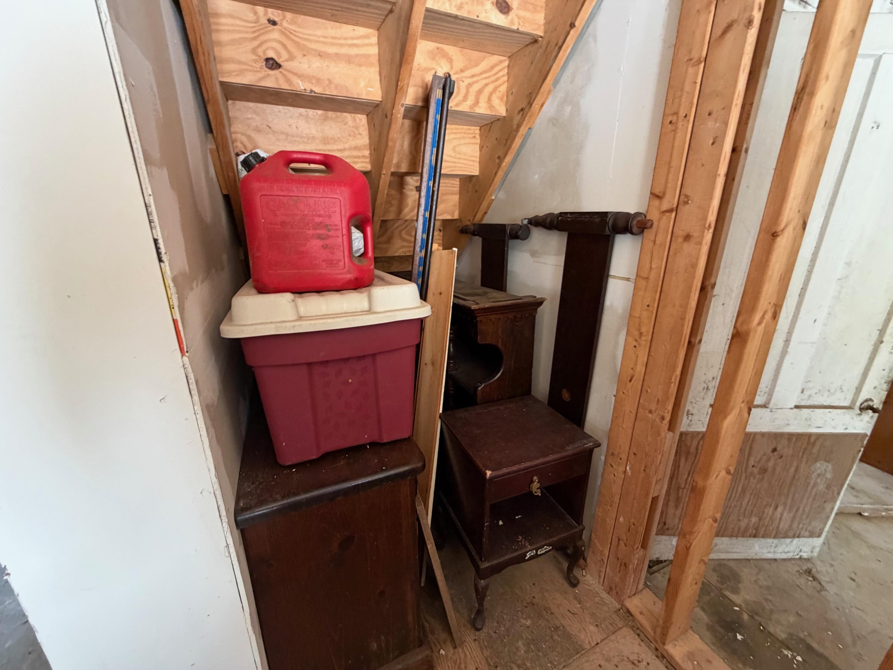 4 Chapin Avenue Monson, ME 04464 - Photo 5 of 23 5