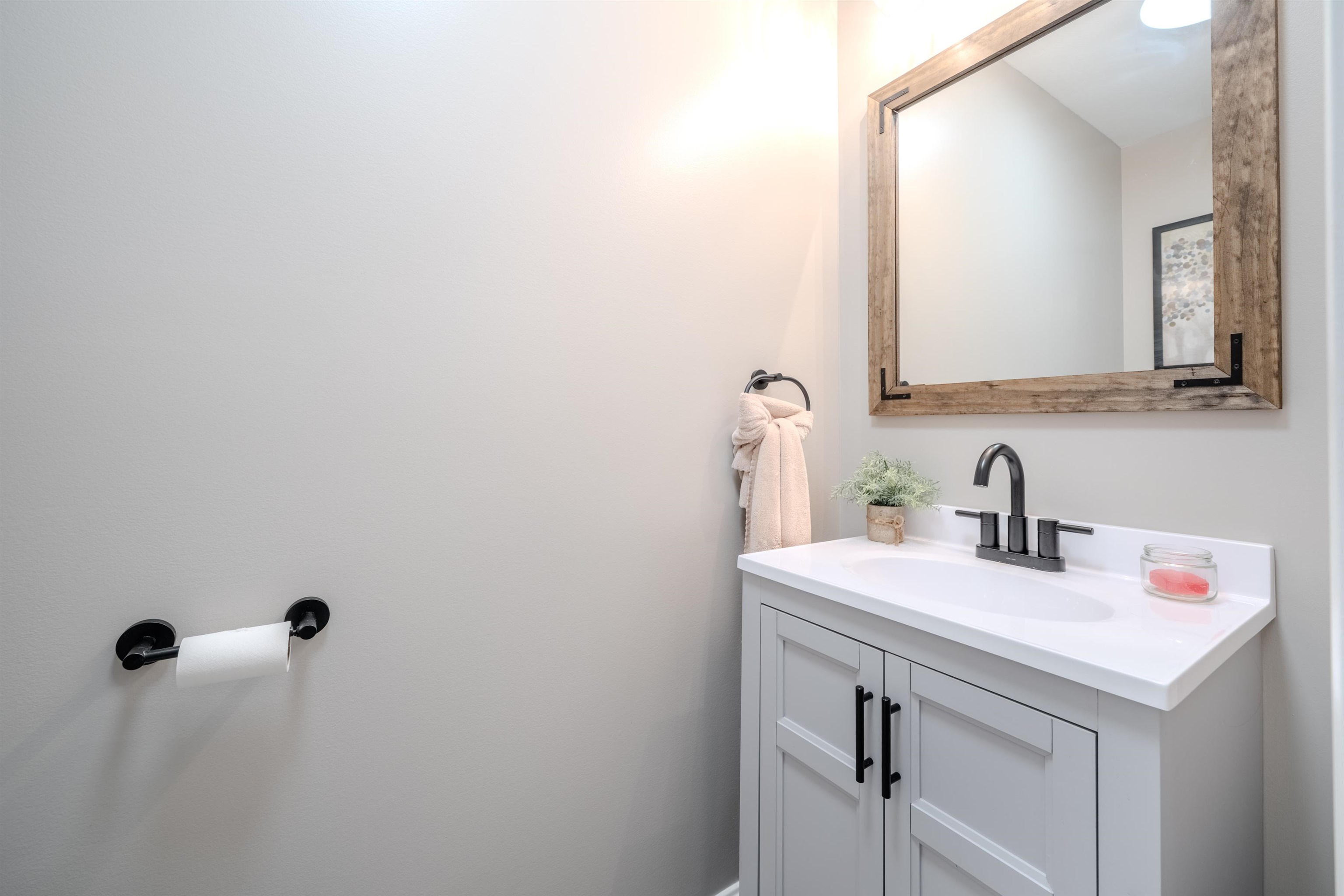 205 Black Brook Road Goffstown, NH 03045 - Photo 25 of 57