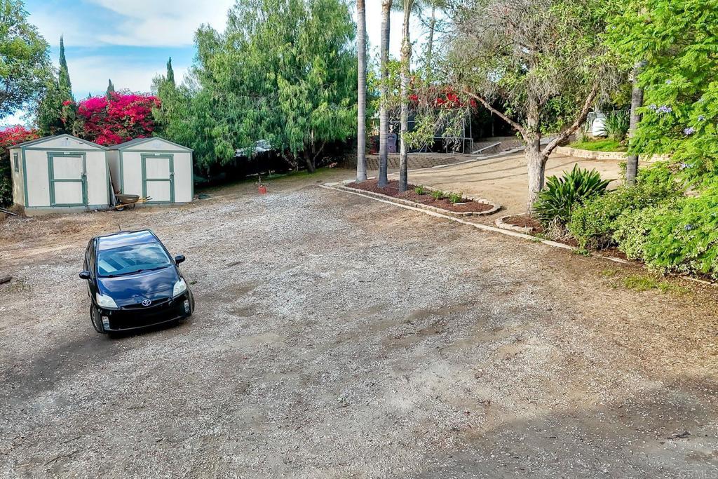 2039 East Mission Road Fallbrook, CA 92028 - Photo 41 of 45