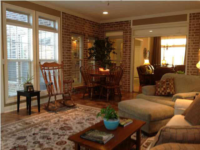 407 Edgewood Crossing Brandon, MS 39042 - Photo 18 of 25 Another angle on this wonderful space