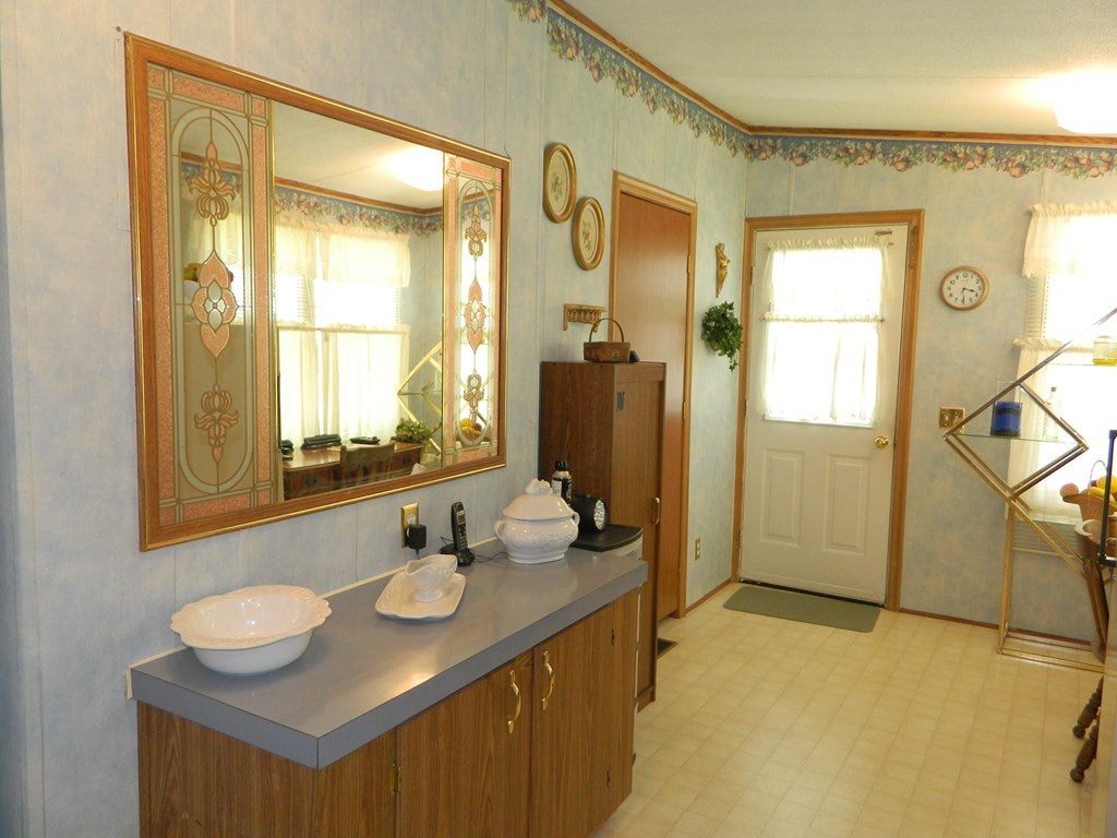 1084 Riverside Road Chilhowie, VA 24319 - Photo 13 of 62 Gallery Image 13
