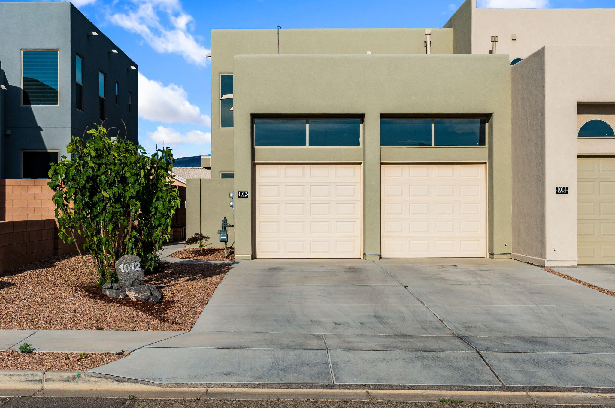1012 25th Street Southeast Rio Rancho, NM 87124 - Photo 2 of 40 Gallery Image 2
