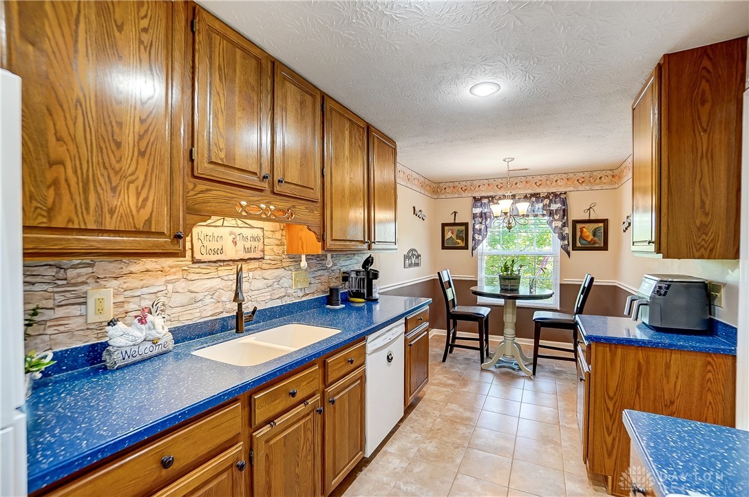 4310 Regency Ridge Court Cincinnati, OH 45248 - Photo 17 of 31 Gallery Image 17