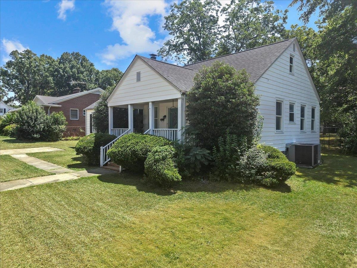 803 South Limestone Street Gaffney, SC 29340 - Photo 3 of 42
