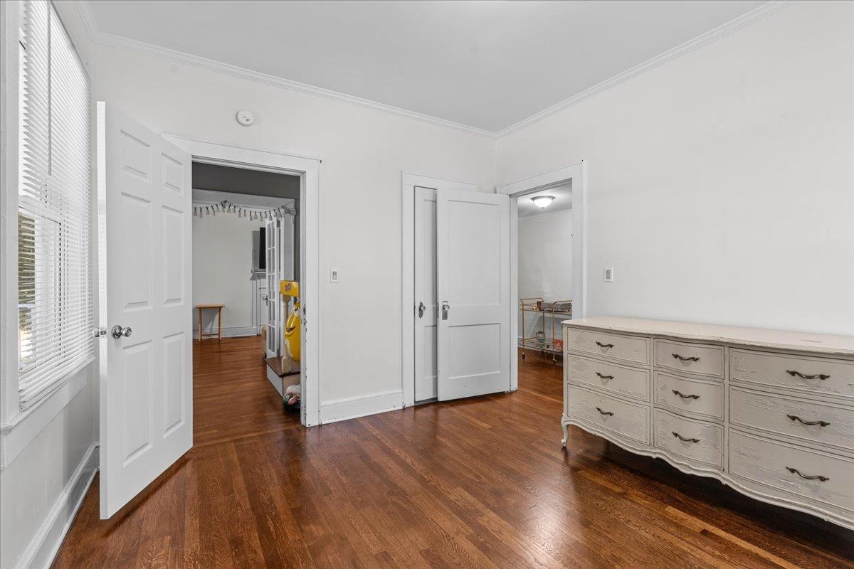 803 South Limestone Street Gaffney, SC 29340 - Photo 4 of 42