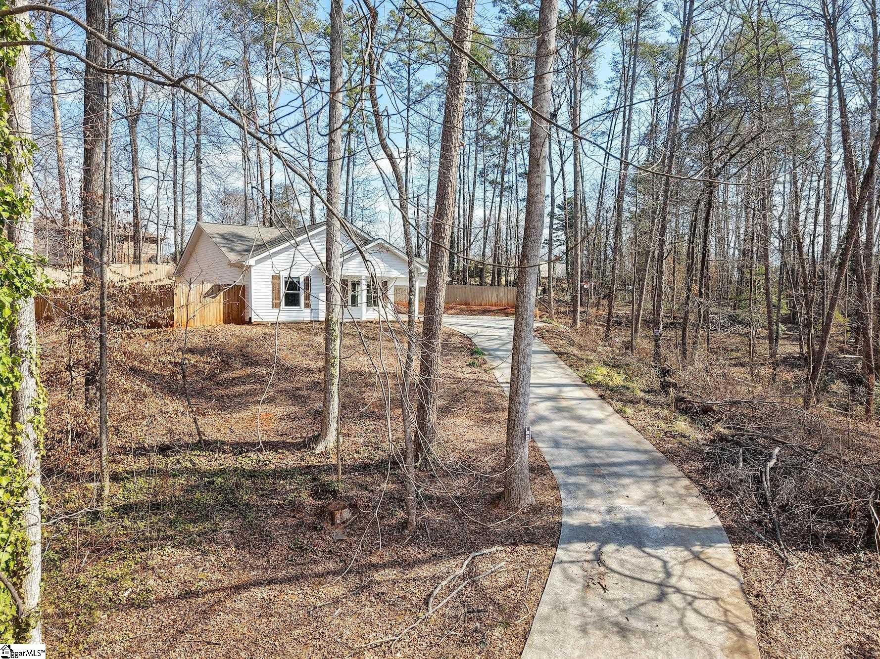 505 Hillside Drive Walhalla, SC 29691 - Photo 2 of 32