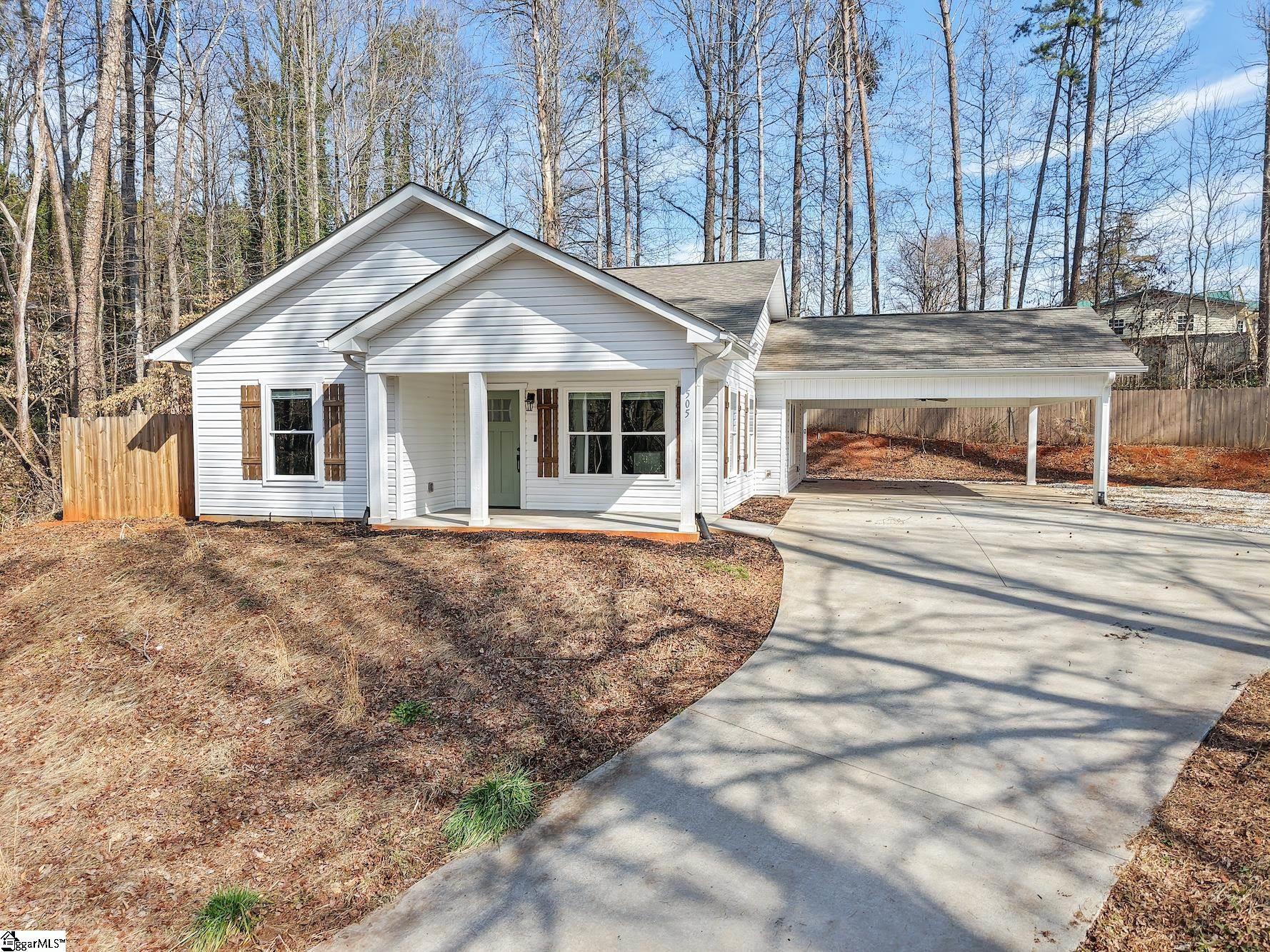 505 Hillside Drive Walhalla, SC 29691 - Photo 3 of 32