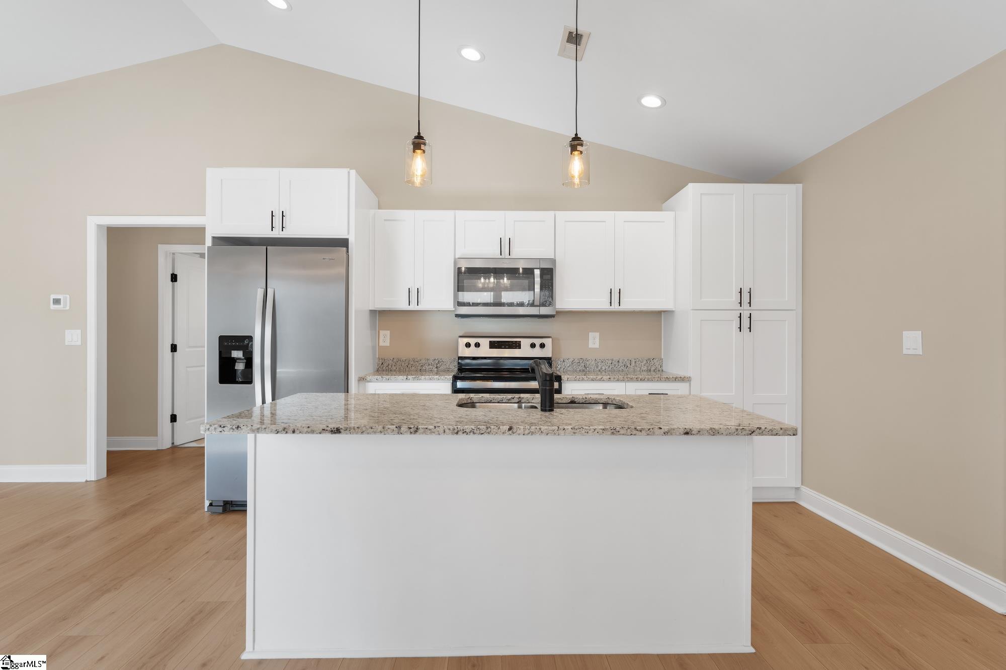 505 Hillside Drive Walhalla, SC 29691 - Photo 9 of 32