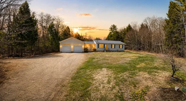 $499,900 | 86 Back Cove Drive, Turner, ME 04282
